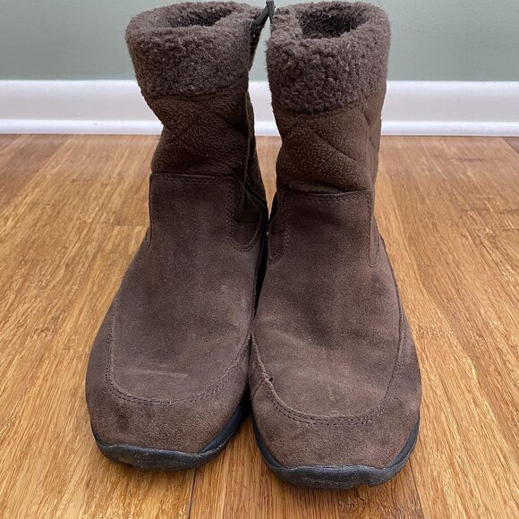 LL Bean Brown Suede Boots Fleece Lined Primaloft Womens 9.5 Wide - Picture 2 of 10